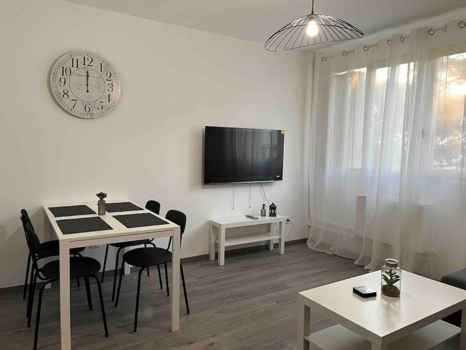 Appartement Renove - Vandoeuvre Les Nancy Экстерьер фото